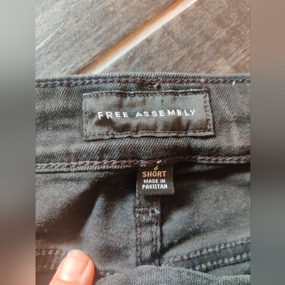 Women's black skinny jeans - Picture 2 of 3